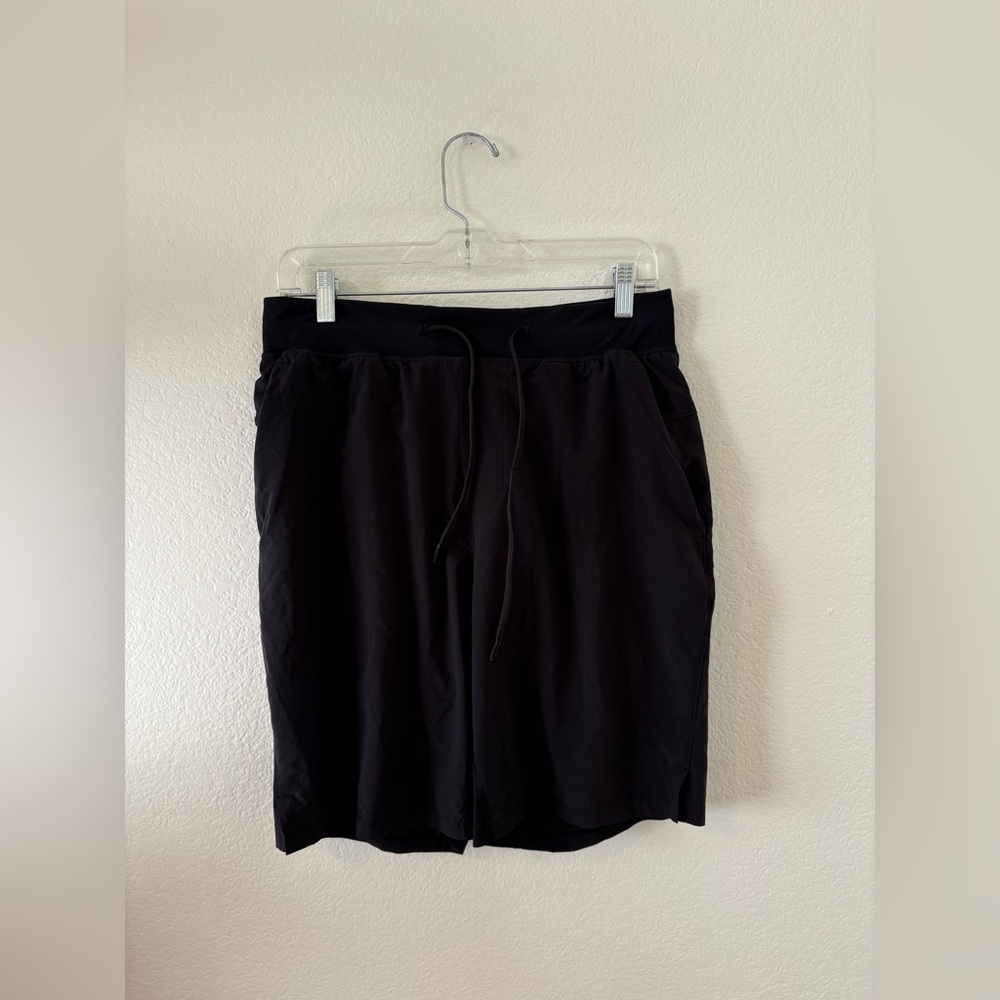 lululemon athletica Men's Black Athletic Shorts